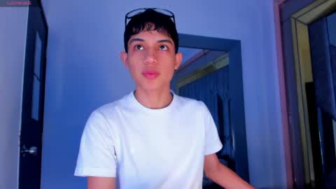 Snapshot of sebax_00 chatting on May 2026 08:36:02 PM Sebastian online show from May 2026 08:36:02 PM
