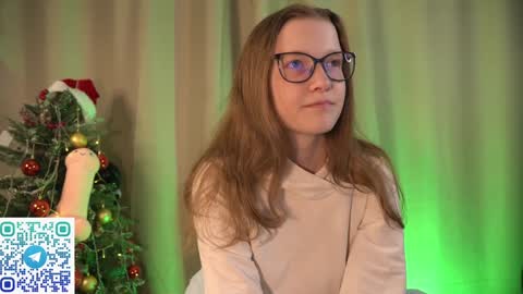 Snapshot of second_aid chatting on January 2025 02:03:02 AM Brenda online show from January 2025 02:03:02 AM