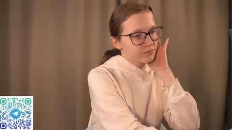 Snapshot of second_aid chatting on January 2025 02:18:01 AM Brenda online show from January 2025 02:18:01 AM