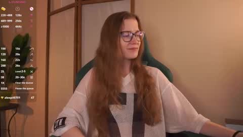 Snapshot of second_aid chatting on October 2025 04:30:02 PM Brenda online show from October 2025 04:30:02 PM