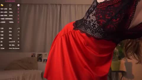 Snapshot of second_aid chatting on November 2025 04:09:01 PM Brenda online show from November 2025 04:09:01 PM