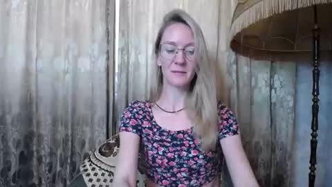 Snapshot of secretcandy222 chatting on February 2025 07:39:02 AM secretcandy222 online show from February 2025 07:39:02 AM