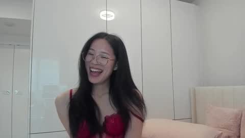 Angela online show from December 2025 10:26:01 PM