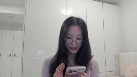 Angela online show from December 2025 12:06:01 AM