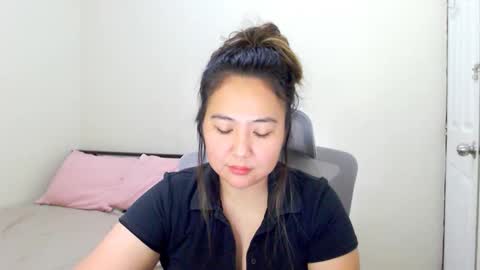 Snapshot of secretlover010101 chatting on February 2025 01:35:01 AM MILAN online show from February 2025 01:35:01 AM