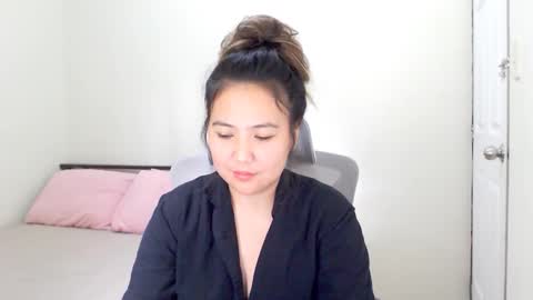 Snapshot of secretlover010101 chatting on February 2025 06:15:02 AM MILAN online show from February 2025 06:15:02 AM