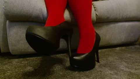 Secret Shoes online show from June 2026 09:59:01 PM