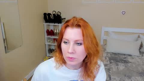 seductive_foxy_ online show from February 2026 06:20:01 PM
