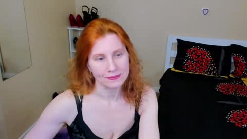 Snapshot of seductive_foxy_ chatting on April 2026 01:25:02 PM seductive_foxy_ online show from April 2026 01:25:02 PM