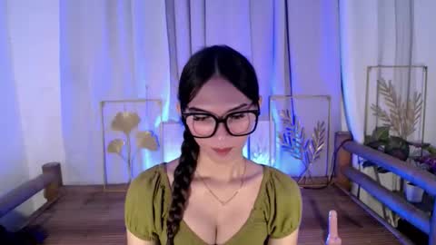 Snapshot of seductive_kimxxx chatting on May 2026 02:33:02 PM your miss universe kim online show from May 2026 02:33:02 PM