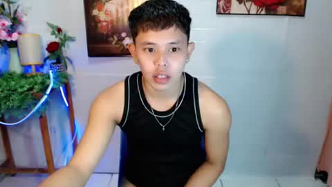 Snapshot of seductive_maxxx chatting on June 2026 06:18:02 AM Max online show from June 2026 06:18:02 AM