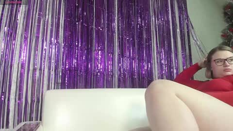 Snapshot of seductive_she_wolf chatting on January 2025 03:29:02 PM seductive_she_wolf online show from January 2025 03:29:02 PM
