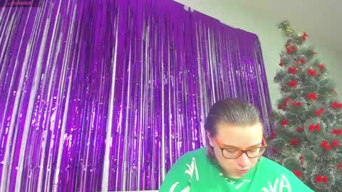 Snapshot of seductive_she_wolf chatting on January 2025 02:35:02 PM seductive_she_wolf online show from January 2025 02:35:02 PM