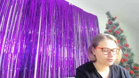 Snapshot of seductive_she_wolf chatting on January 2025 08:51:02 AM seductive_she_wolf online show from January 2025 08:51:02 AM