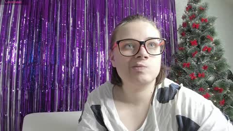 Snapshot of seductive_she_wolf chatting on January 2025 03:15:02 PM seductive_she_wolf online show from January 2025 03:15:02 PM