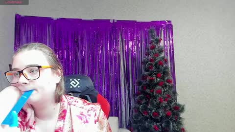 Snapshot of seductive_she_wolf chatting on January 2025 02:57:01 PM seductive_she_wolf online show from January 2025 02:57:01 PM