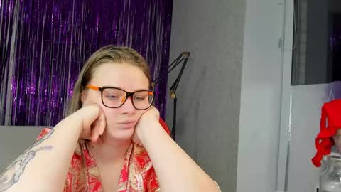 Snapshot of seductive_she_wolf chatting on January 2025 05:23:02 PM seductive_she_wolf online show from January 2025 05:23:02 PM