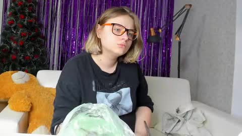 Snapshot of seductive_she_wolf chatting on January 2025 06:52:01 PM seductive_she_wolf online show from January 2025 06:52:01 PM