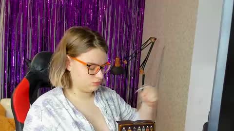Snapshot of seductive_she_wolf chatting on January 2025 07:29:01 AM seductive_she_wolf online show from January 2025 07:29:01 AM