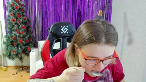 Snapshot of seductive_she_wolf chatting on February 2025 06:26:02 AM seductive_she_wolf online show from February 2025 06:26:02 AM
