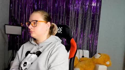 Snapshot of seductive_she_wolf chatting on March 2025 04:13:02 PM seductive_she_wolf online show from March 2025 04:13:02 PM
