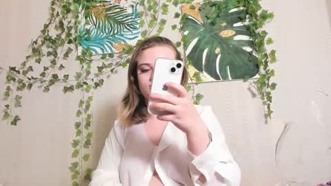 Snapshot of seductive_she_wolf chatting on September 2025 07:29:01 PM seductive_she_wolf online show from September 2025 07:29:01 PM