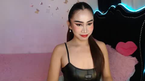 Snapshot of seductive_vana chatting on March 2025 06:37:01 PM Vanessa online show from March 2025 06:37:01 PM
