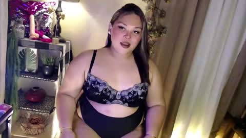 Snapshot of seductivecurvesxxx chatting on April 2026 06:07:01 PM Its me Jazzi online show from April 2026 06:07:01 PM