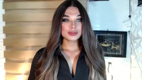 Snapshot of seductivedeluxe69 chatting on February 2025 10:26:01 AM Deluxe online show from February 2025 10:26:01 AM