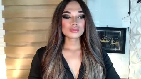 Snapshot of seductivedeluxe69 chatting on February 2025 08:28:02 AM Deluxe online show from February 2025 08:28:02 AM