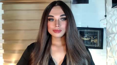 Snapshot of seductivedeluxe69 chatting on March 2025 10:02:02 AM Deluxe online show from March 2025 10:02:02 AM