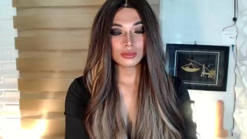 Snapshot of seductivedeluxe69 chatting on March 2025 09:17:02 AM Deluxe online show from March 2025 09:17:02 AM