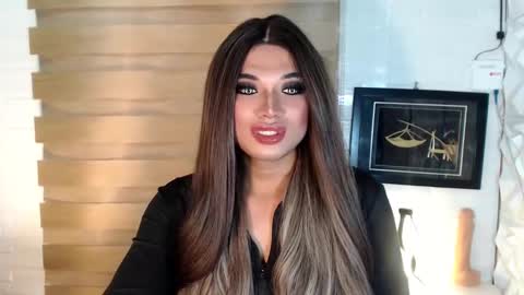 Snapshot of seductivedeluxe69 chatting on March 2025 09:57:01 AM Deluxe online show from March 2025 09:57:01 AM