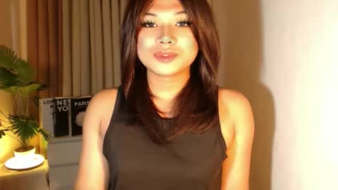 Snapshot of seductivedeluxe69 chatting on October 2025 05:28:01 AM Deluxe online show from October 2025 05:28:01 AM