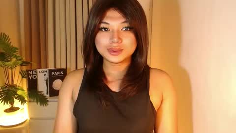 Snapshot of seductivedeluxe69 chatting on October 2025 07:03:02 PM Deluxe online show from October 2025 07:03:02 PM