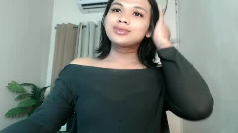 Snapshot of seductivedeluxe69 chatting on June 2026 04:58:01 AM Deluxe online show from June 2026 04:58:01 AM