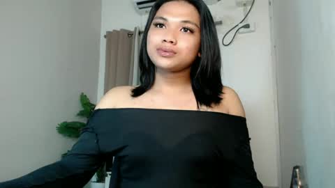 Snapshot of seductivedeluxe69 chatting on July 2026 09:35:02 PM Deluxe online show from July 2026 09:35:02 PM