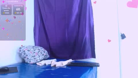 Snapshot of seductivespellvagina80 chatting on November 2025 01:00:02 PM Estefany online show from November 2025 01:00:02 PM