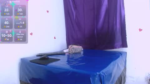 Snapshot of seductivespellvagina80 chatting on November 2025 01:11:01 PM Estefany online show from November 2025 01:11:01 PM