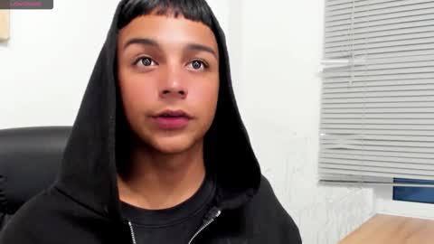 Snapshot of seductivo_jr chatting on November 2025 04:26:02 AM seductivo online show from November 2025 04:26:02 AM