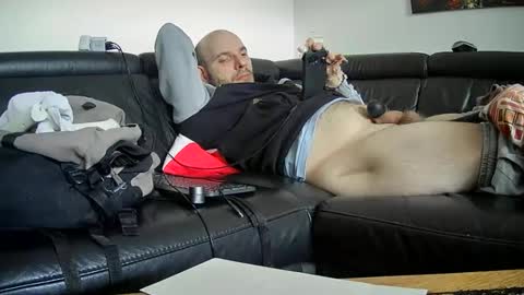 Snapshot of seeebi chatting on February 2025 09:37:01 AM Sebastian online show from February 2025 09:37:01 AM