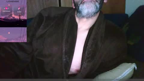 Snapshot of seewolf1000 chatting on February 2025 06:15:01 AM seewolf1000 online show from February 2025 06:15:01 AM