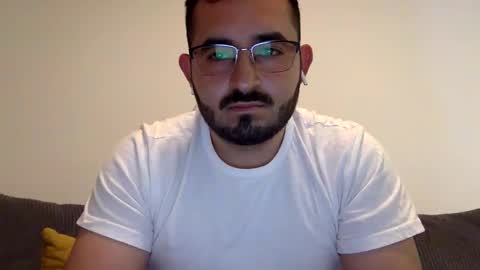 seficha18 online show from May 2026 04:46:02 PM