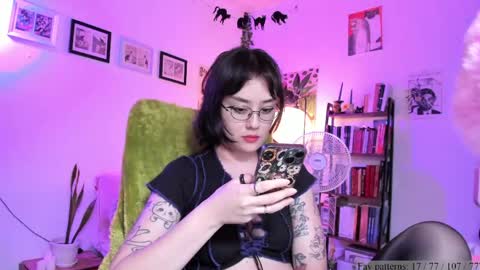 Snapshot of segismunda chatting on May 2026 01:32:02 AM Luciana online show from May 2026 01:32:02 AM