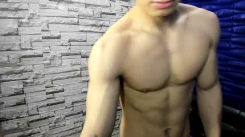Snapshot of seigfried0 chatting on June 2026 12:33:01 AM Seigfried online show from June 2026 12:33:01 AM