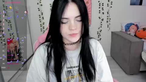 Selena  online show from February 2025 05:03:02 AM