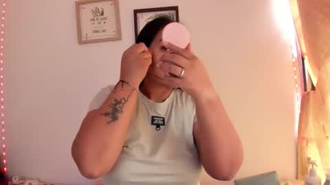 Snapshot of selena_jhonson1 chatting on October 2025 02:21:02 PM Karen online show from October 2025 02:21:02 PM