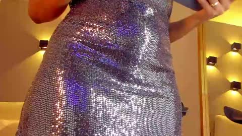 Selena online show from April 2026 10:13:01 AM