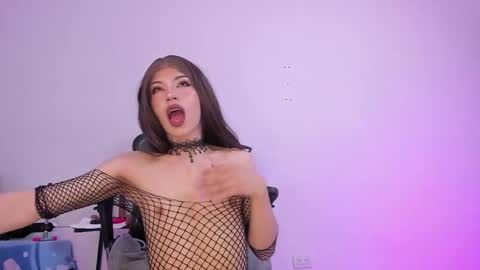 selena roberts online show from May 2026 01:01:01 AM