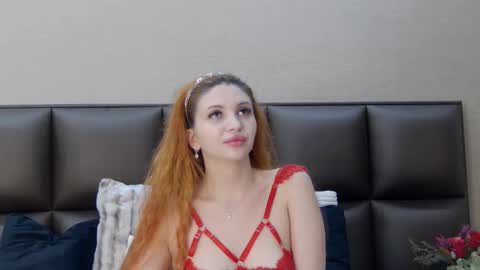 Snapshot of selenahanson chatting on May 2026 11:37:02 AM SelenaHanson online show from May 2026 11:37:02 AM
